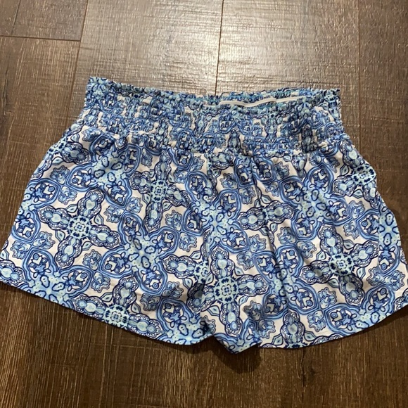 Bundle Cozy Shorts - Picture 2 of 5